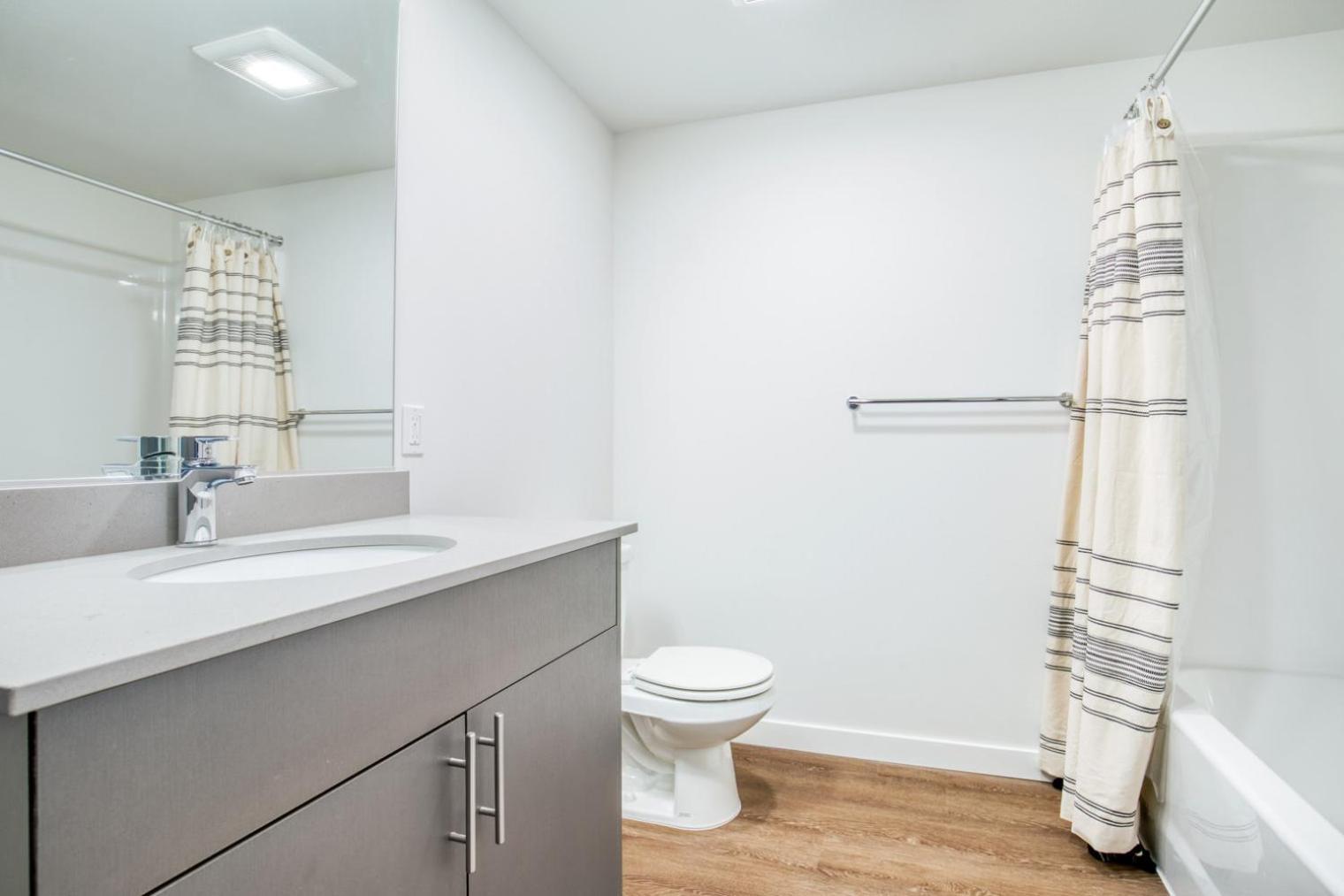 Apartment First Hill 1br W Gym Lounge Roof 90 Walk Score Sea-150 *